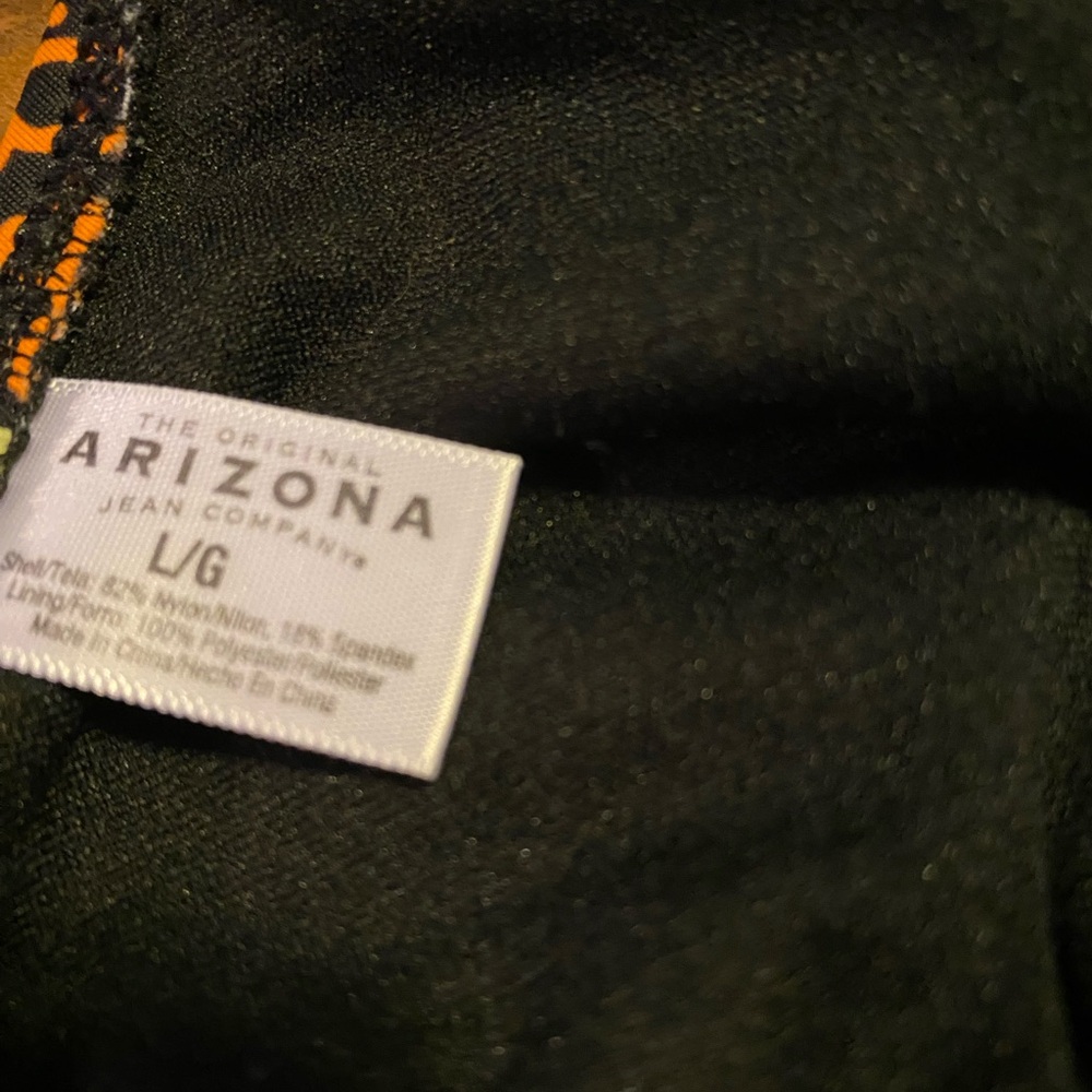 Arizona Multicolored Peace & Hearts Bikini Top Size L Like New - Picture 4 of 4